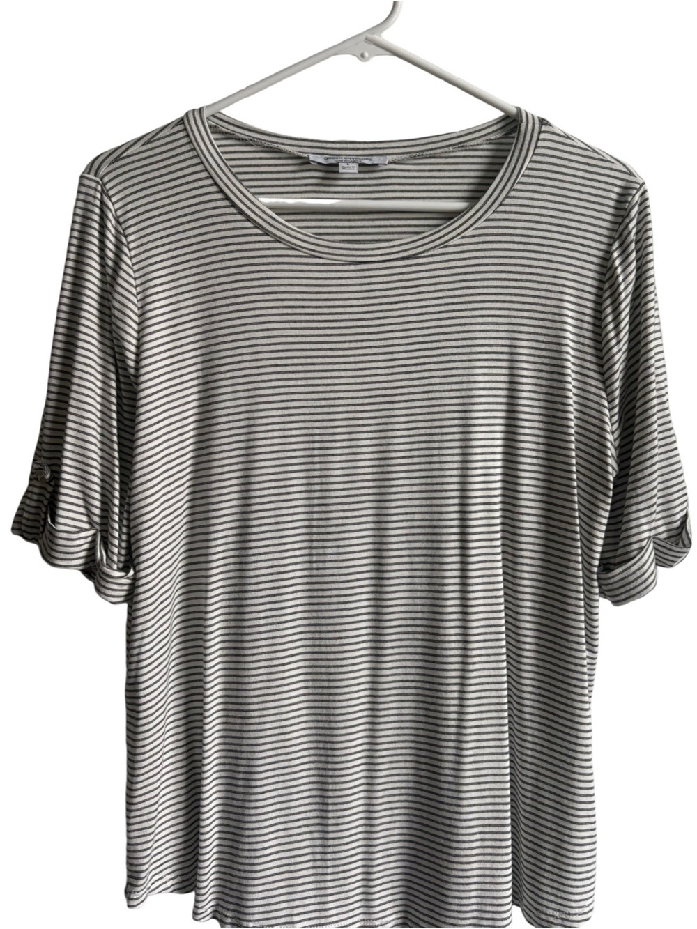 Green Envelope LA Striped Top Size L Gray Black Roll Sleeve Tee